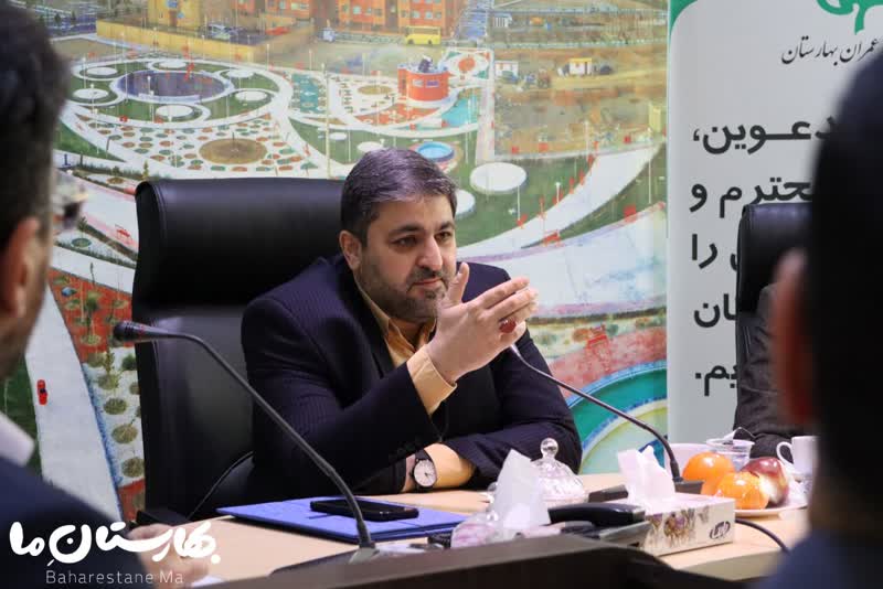 تکریم-مهندس-حمیدرضا-رحیمی-و-معرفی-دکتر-احمدی-به-عنوان-سرپرست-شرکت-عمران-بهارستان